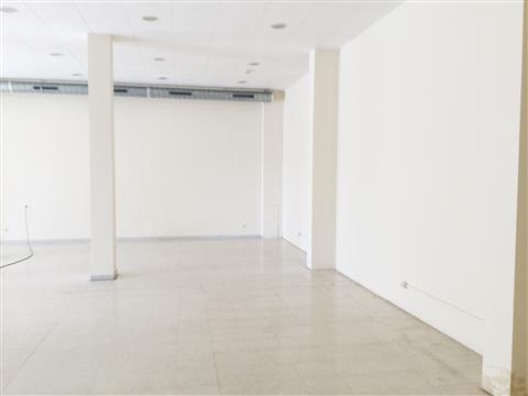 [DEMO] Local comercial de 140 m² con salida de humos en Granollers
