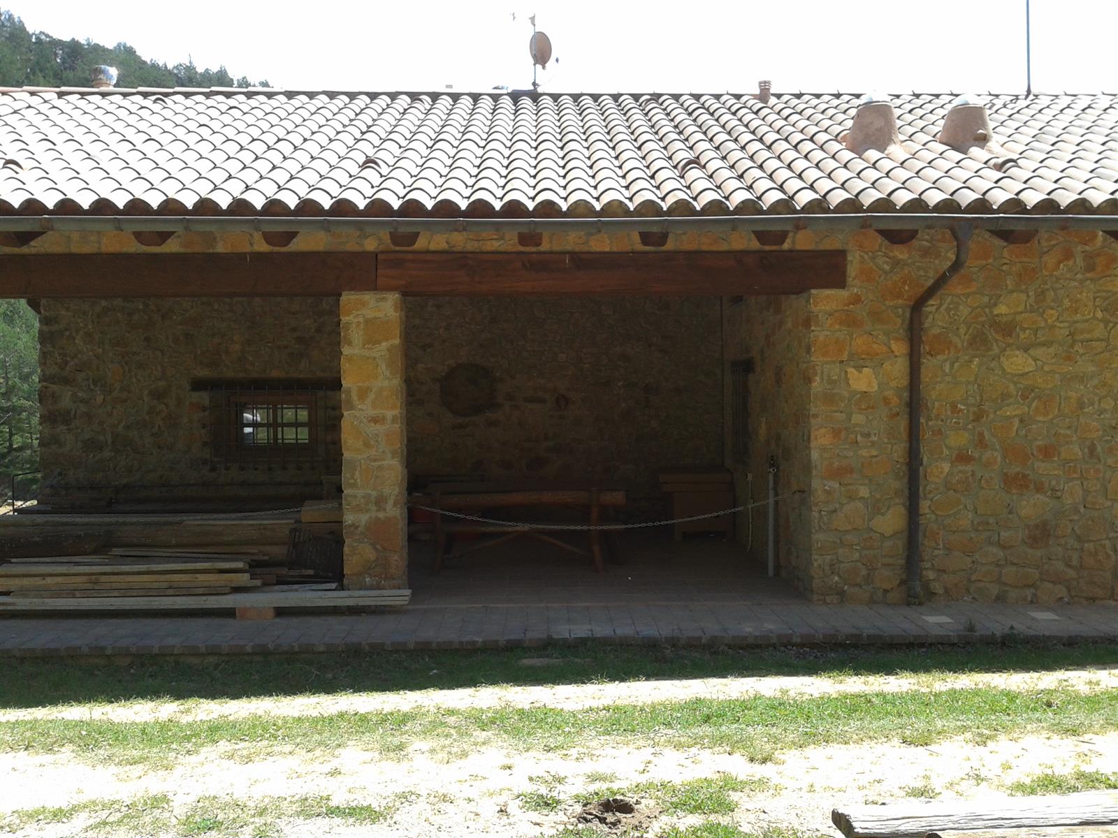 Casa en finca rústica de Can Cubell, con 6,5 hectáreas de terreno, en Ripoll · fotografía 27